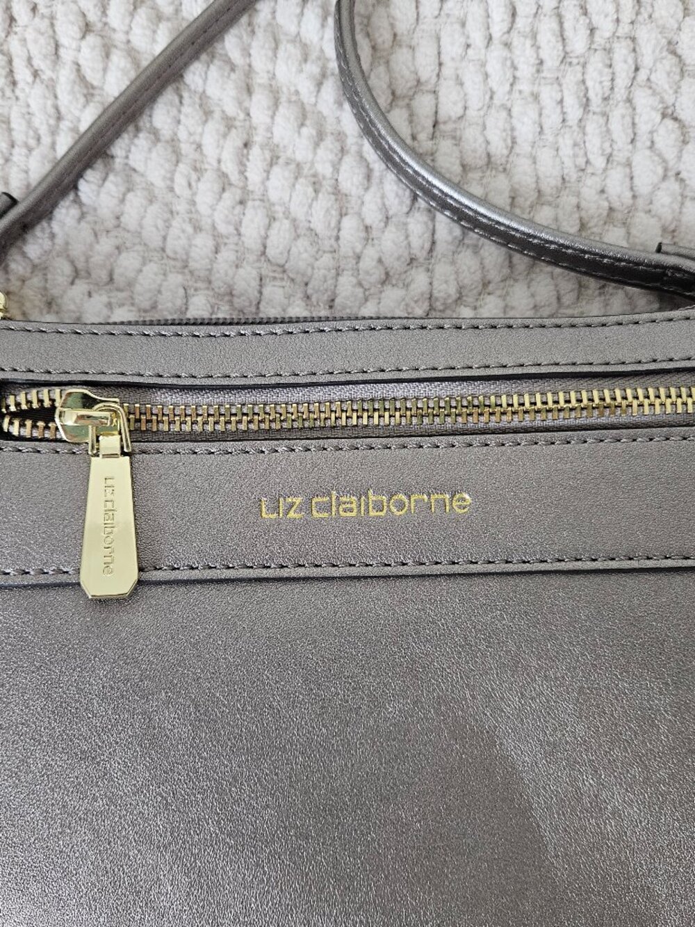 Liz Claiborne Pewter Metallic Crossbody Bag Gold Hardware Card Slots